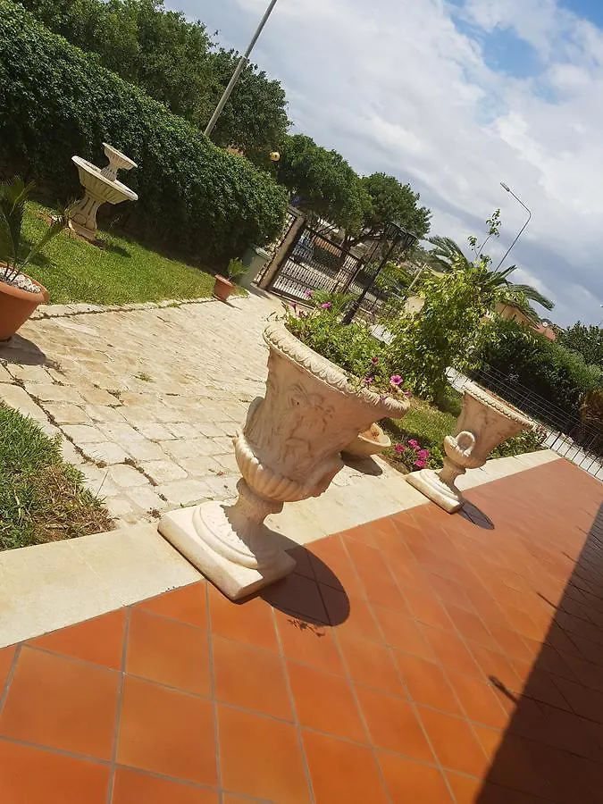 Konukevi Villa Nicole Marina di Ragusa
